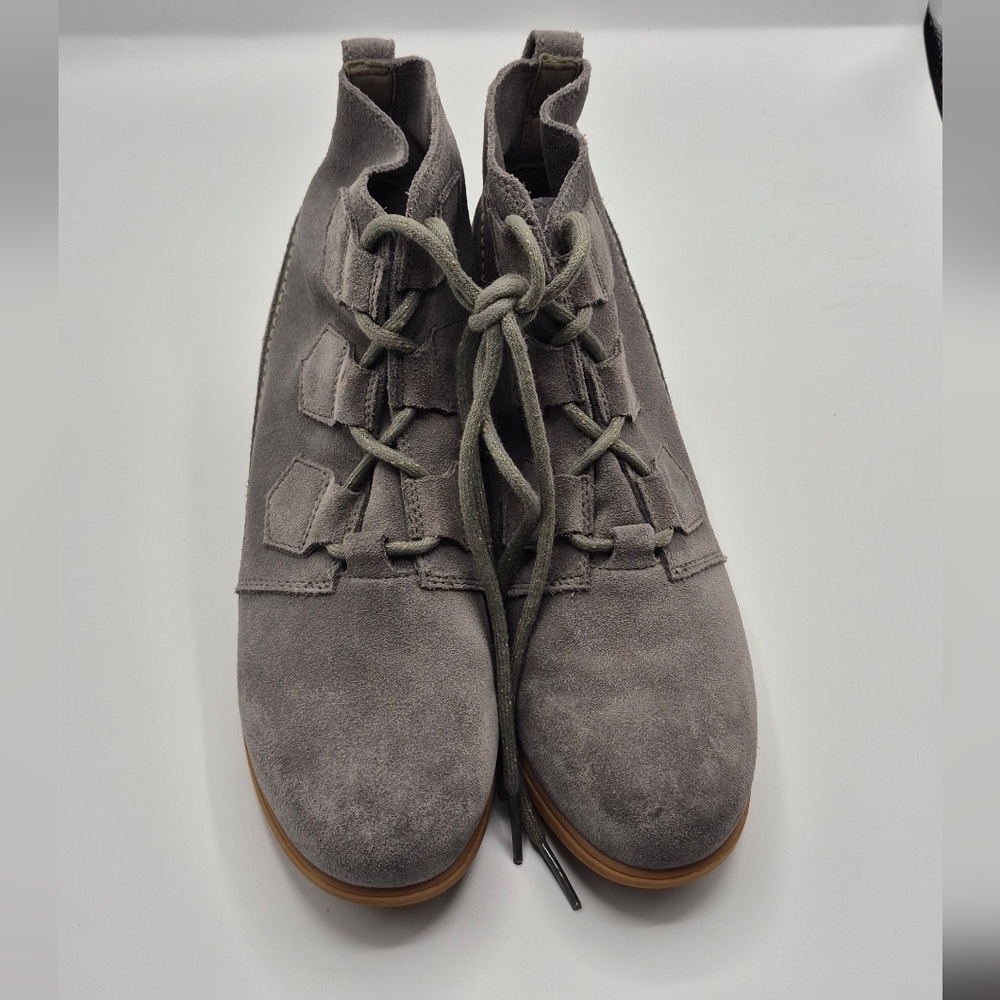 Sorel Gray Suede Lace-Up Ankle Boots